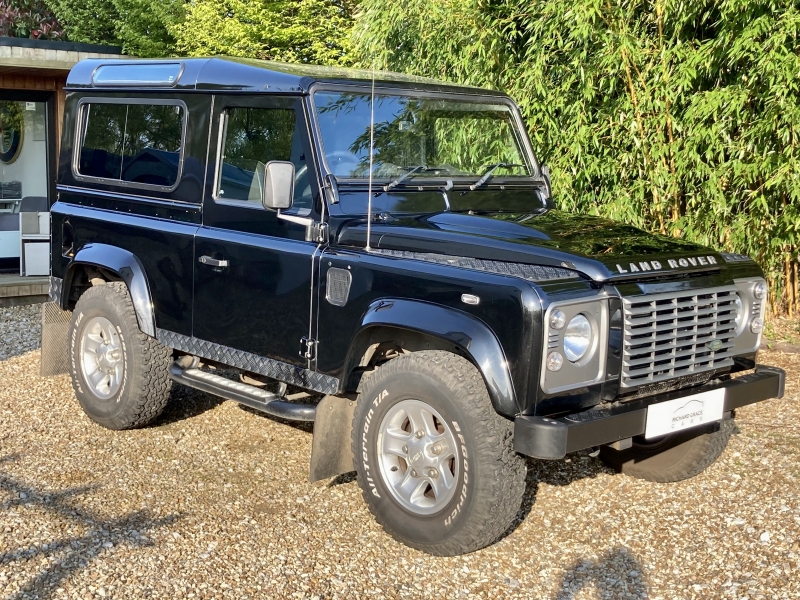 Land Rover Defender 90