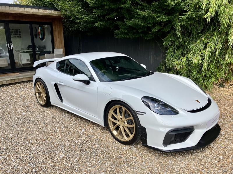 Porsche 718 Cayman GT4