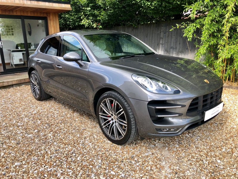 Porsche Macan Turbo