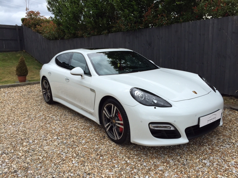 Porsche Panamera GTS