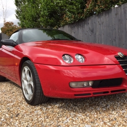 Alfa Romeo Spider Turismo