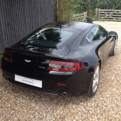 Aston Martin V8 Vantage