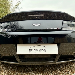 Aston Martin Vantage V12 S 