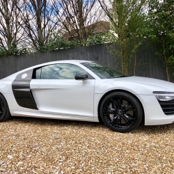 Audi R8 V10 Plus