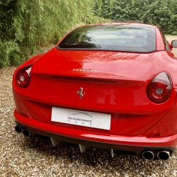 Ferrari California T