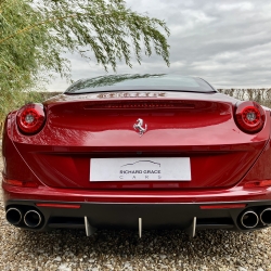 Ferrari California T