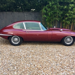 Jaguar E Type