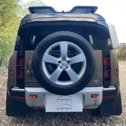 Land Rover Defender 110 First Edition