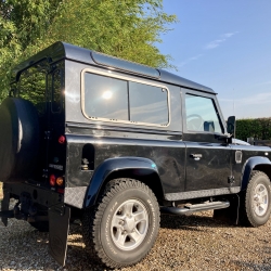 Land Rover Defender 90