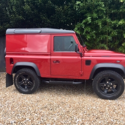 Land Rover Defender 90 XS
