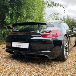 Porsche Cayman GT4