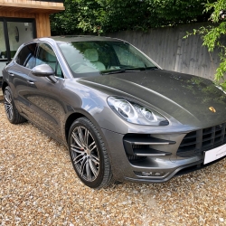 Porsche Macan Turbo