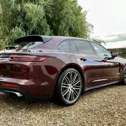 Porsche Panamera 4 Sport Turismo E-Hybrid 