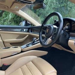 Porsche Panamera 4 Sport Turismo E-Hybrid 