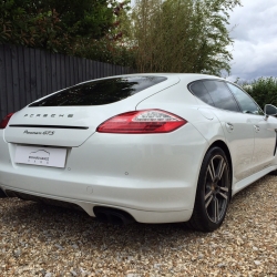 Porsche Panamera GTS